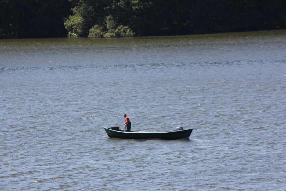 Der Fischer auf dem See