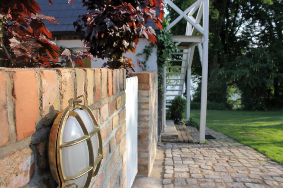 Granitweg zum Ferienhaus